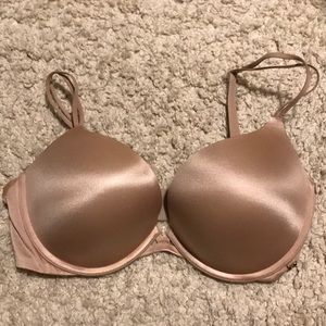 Victoria’s Secret very sexy push up bra